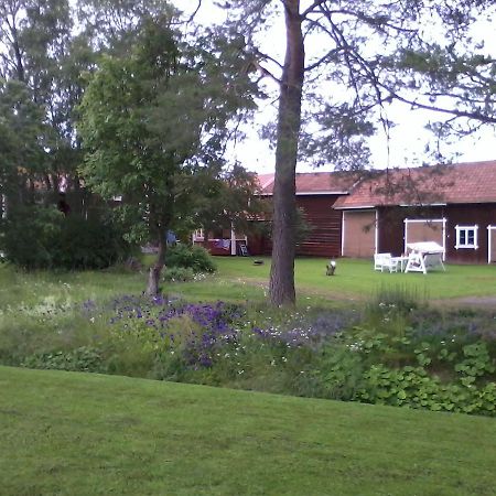 Draenggardens Stuga Pa Genuin Raettviksgard Boda  Екстер'єр фото