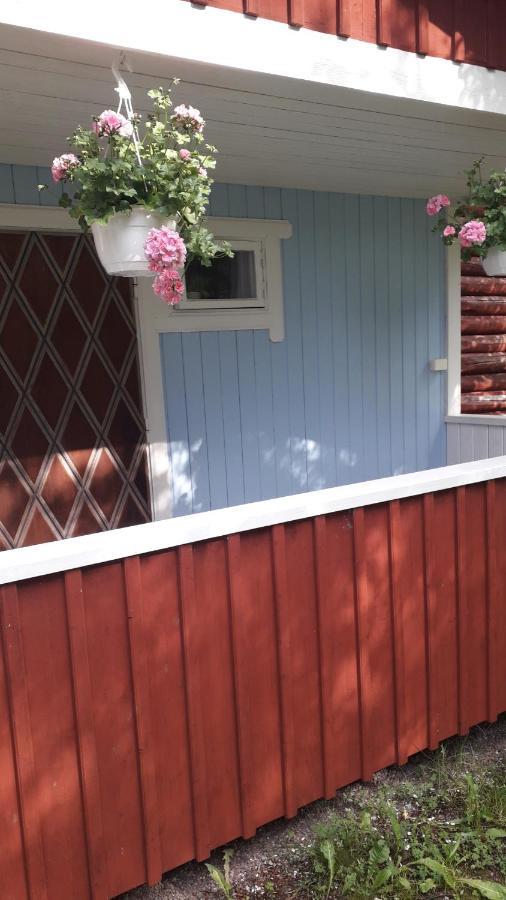 Draenggardens Stuga Pa Genuin Raettviksgard Boda  Екстер'єр фото